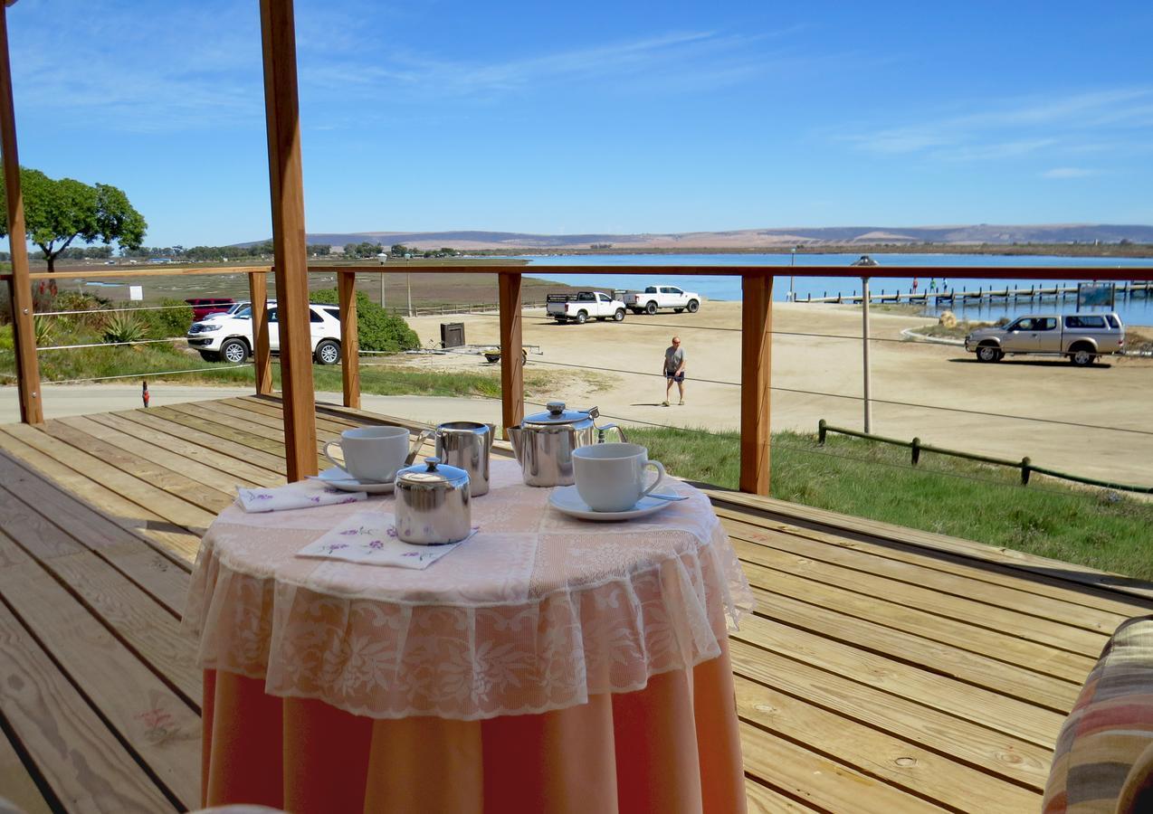 Flaminkevlei Waterfront Hotel Velddrif Buitenkant foto
